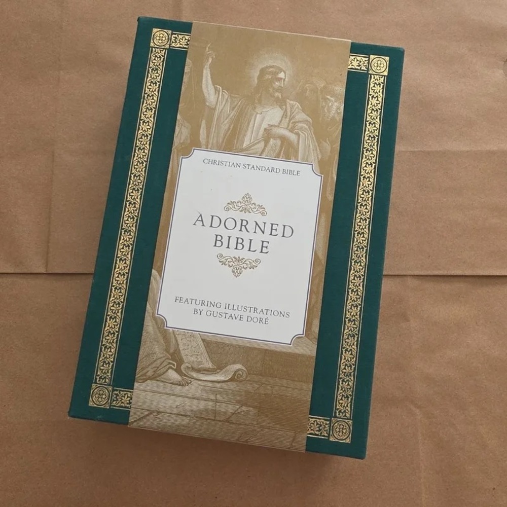 New CSB Adorned Bible Green Leather
Touch Elegant Design Christian
Standard
